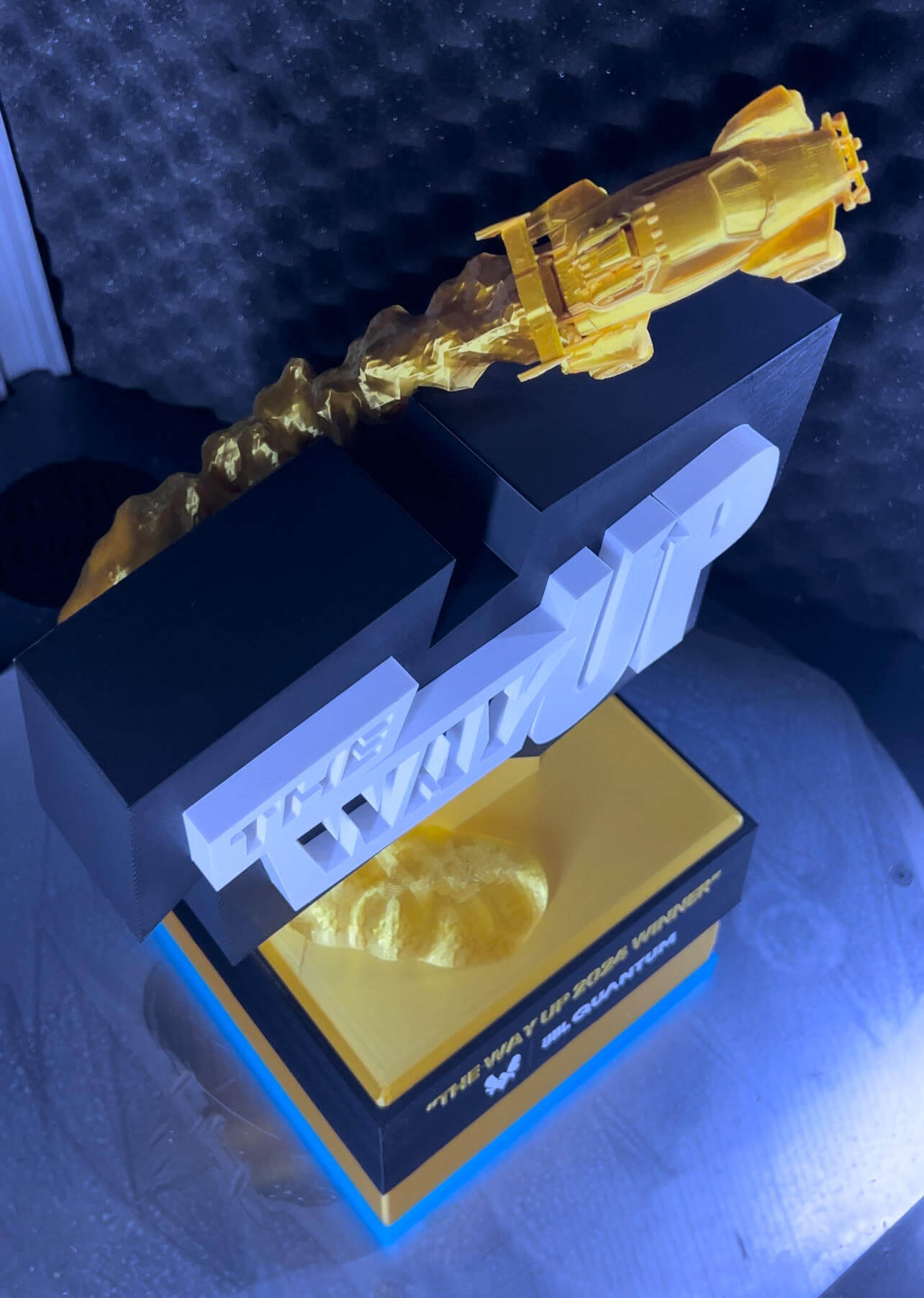 Trophée imprimé en 3D grand format, design automobile, PAMI3D